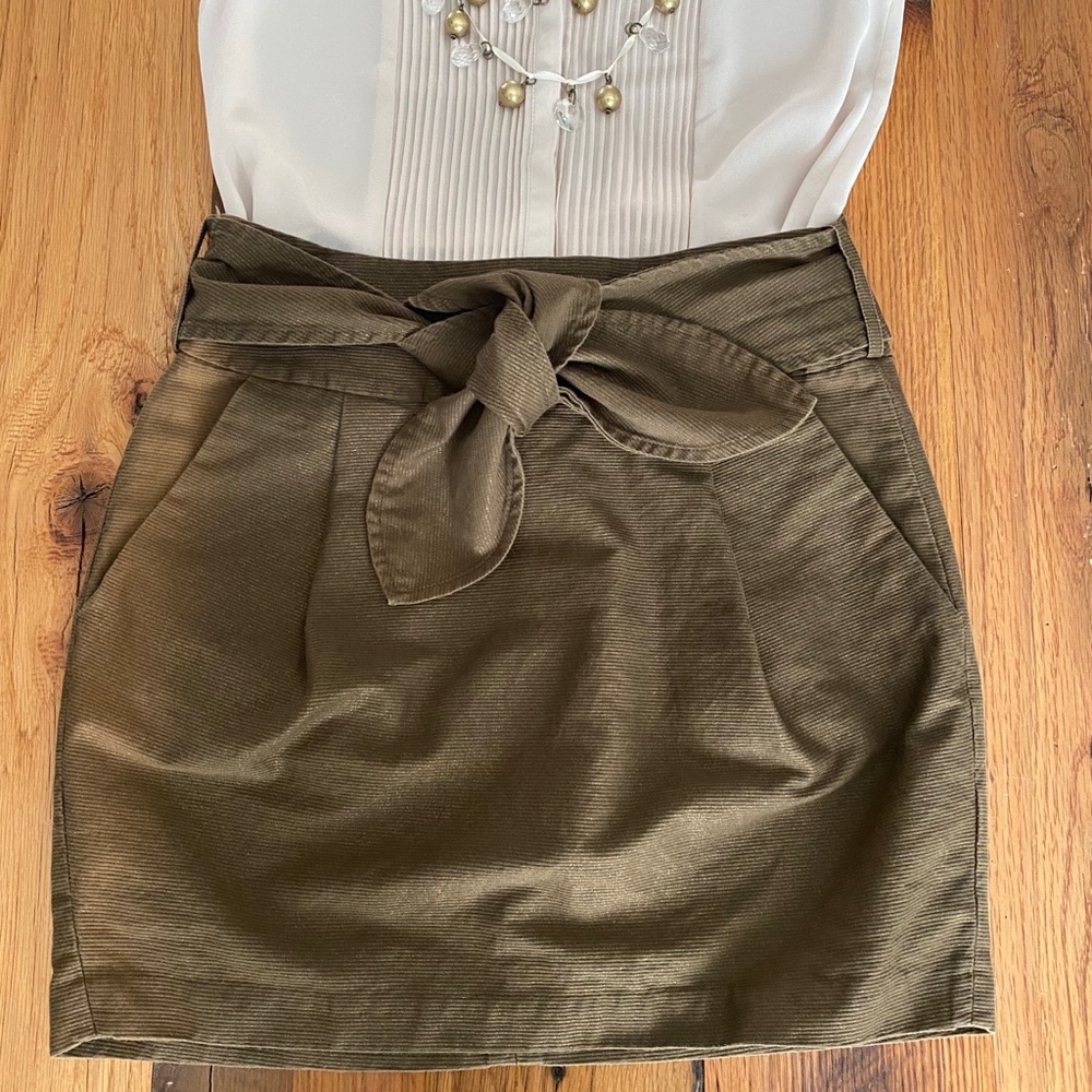 Armani Exchange Army Green Skirt - Picture 3 of 7